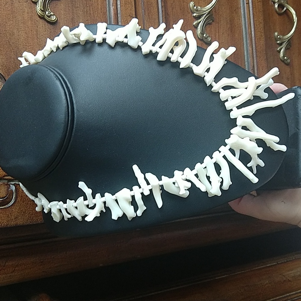 Genuine branch coral white vintage necklace collar adjustable gold tone clasp - Picture 4 of 17